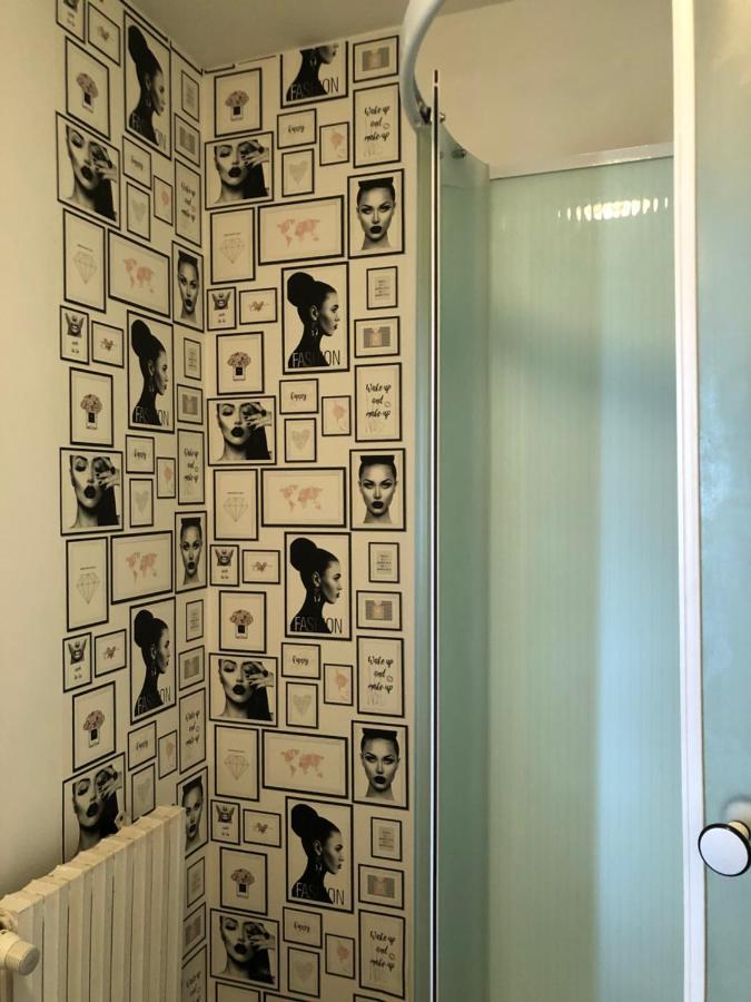 Studio 20 Min De La Mer Ideal Pour Les Deplacements Professionnels Plouaret Luaran gambar